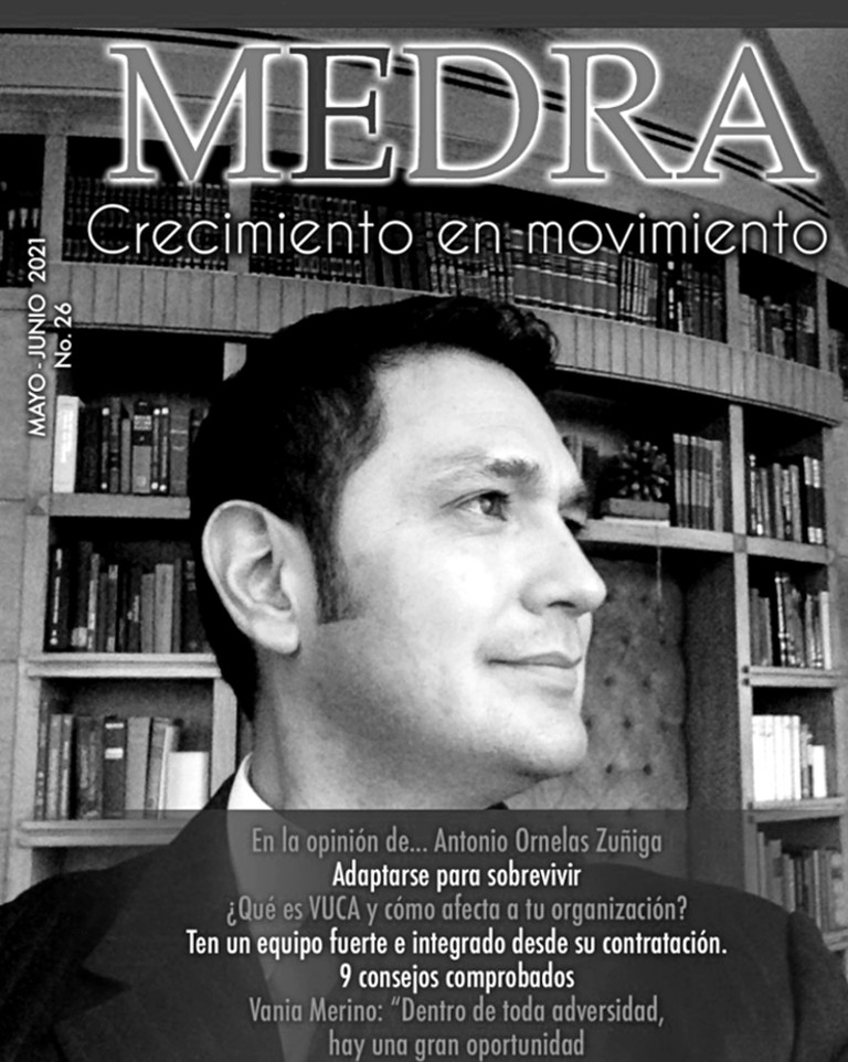 tony_ornelas_revista_medra_sobre_mi_byn_1 tony_ornelas_revista_medra_sobre_mi_byn_1